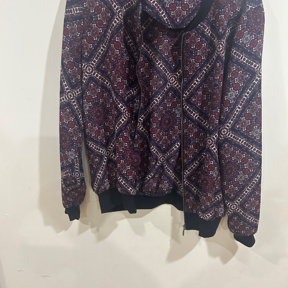 Stylish jacket - Picture 3 of 3